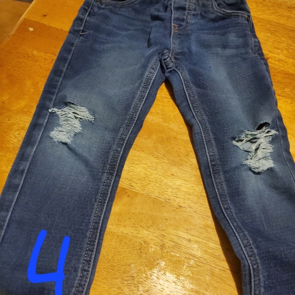 Levi's - Picture 4 of 7